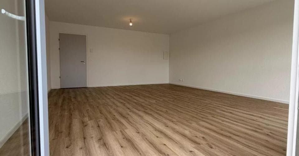 Büro in 1026 Echandens, 32m²