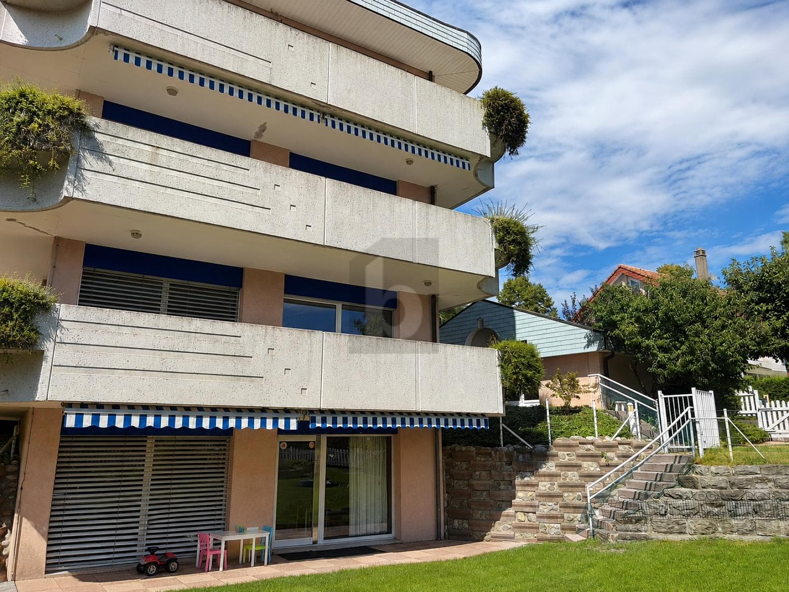 Büro in 1025 St-Sulpice VD, 300m²