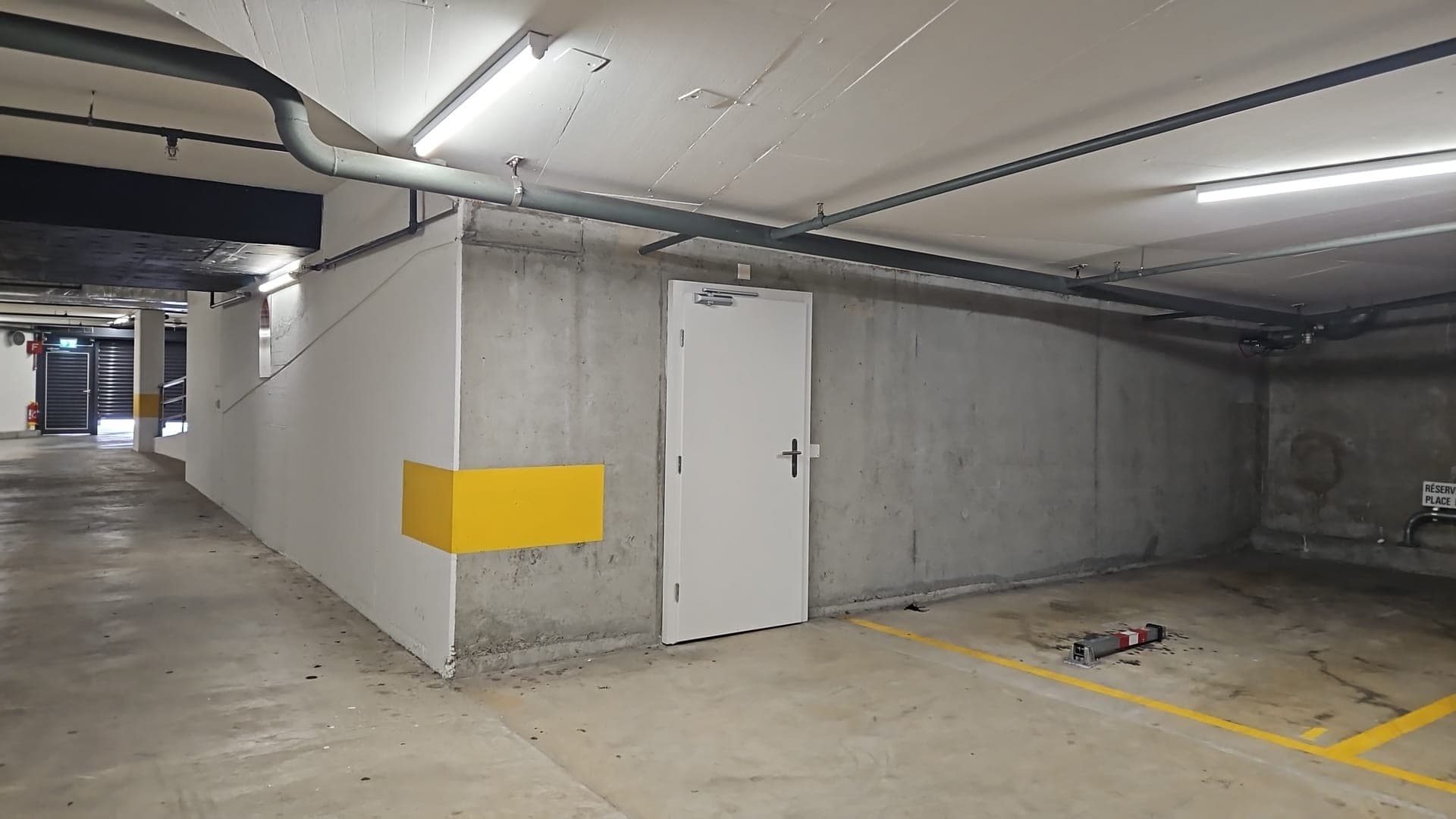 Lager an Avenue du Théâtre 2, 1000 Lausanne – Bild 2 von 3