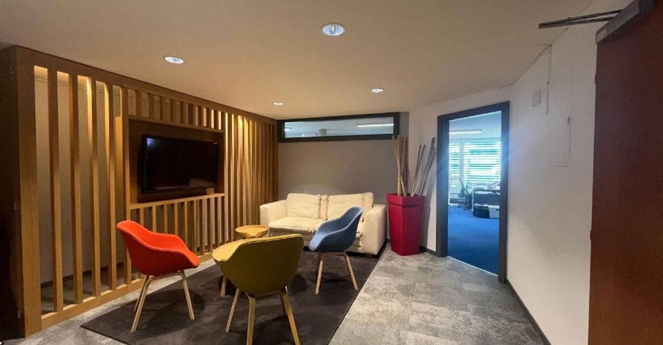 Büro an 21, rue des Caroubiers, 1227 Carouge