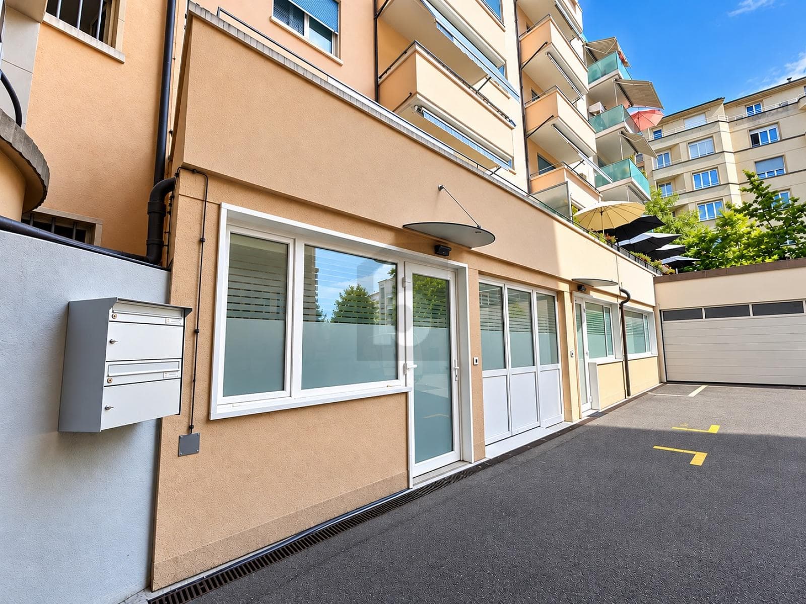 Lager in 1003 Lausanne, 120m²