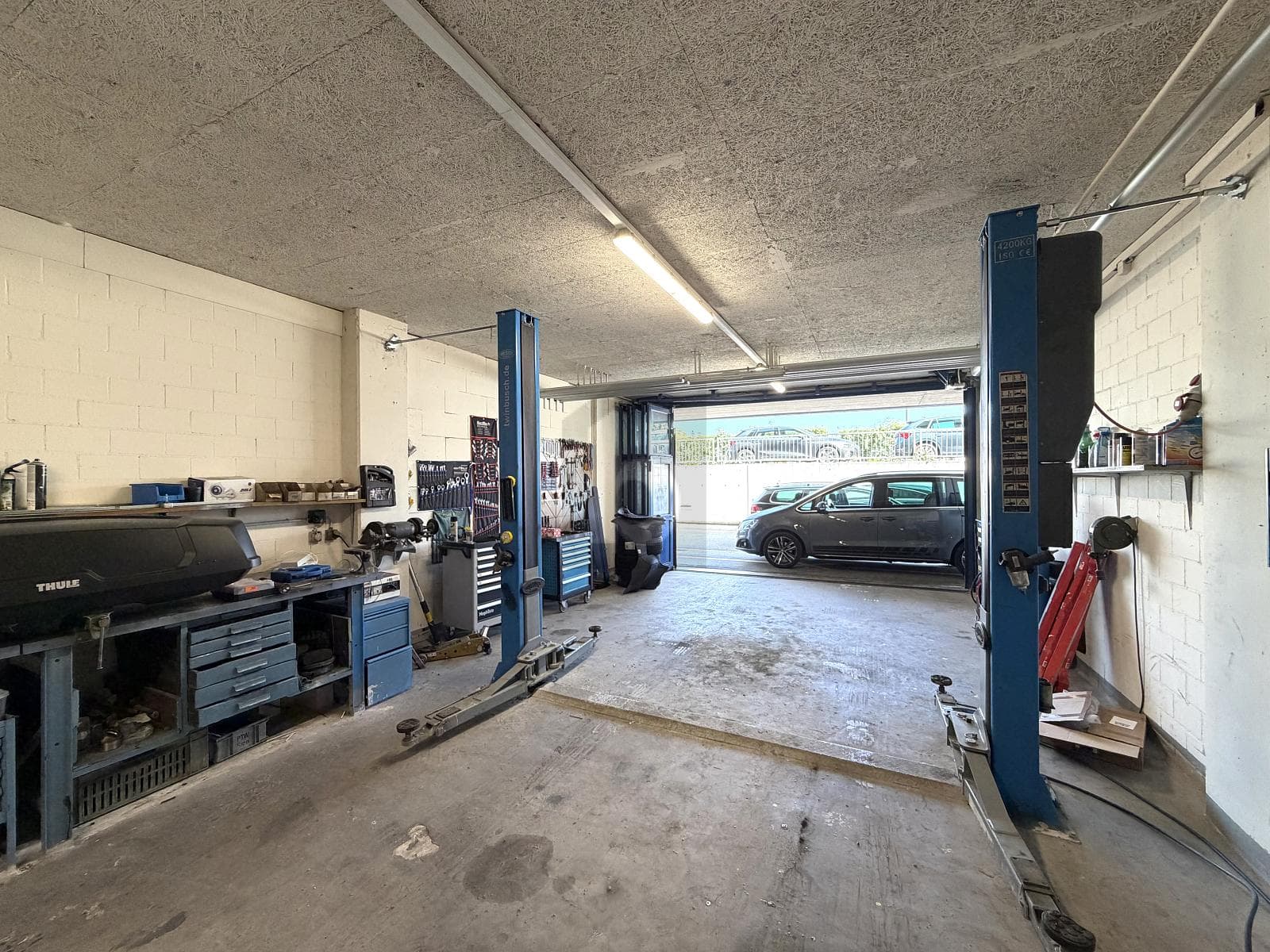 Atelier in 8117 Fällanden, 350m² – Bild 2 von 4