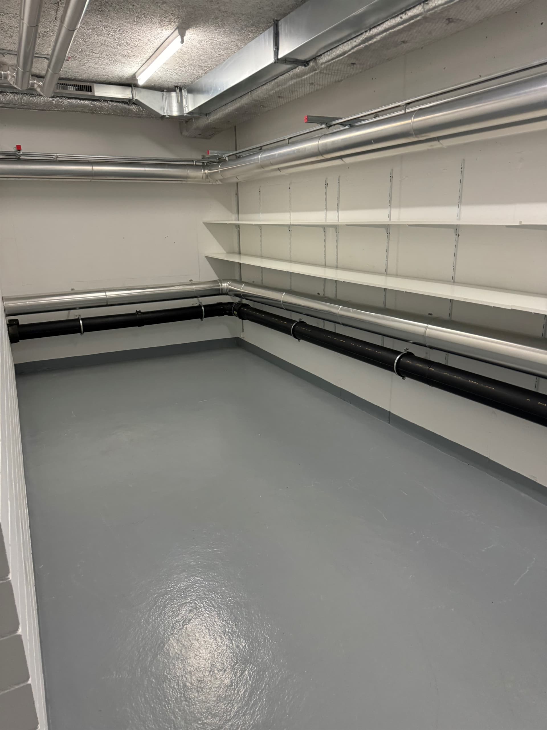 Storage room at Huobstrasse 15, 8808 Pfäffikon SZ – Photo 3 of 3