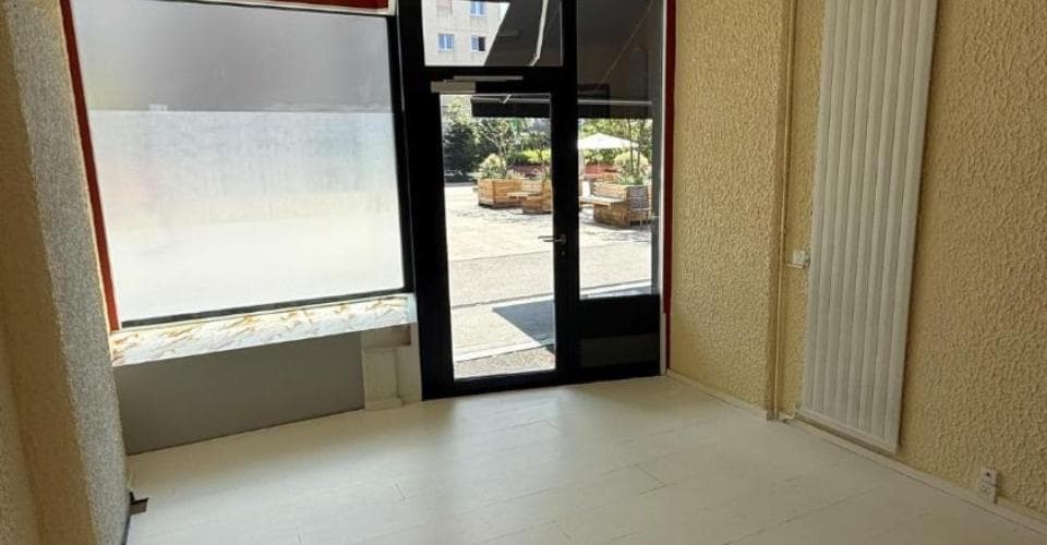 Retail Space at Chemin des Deux-Communes 12, 1226 Thônex – Photo 4 of 5
