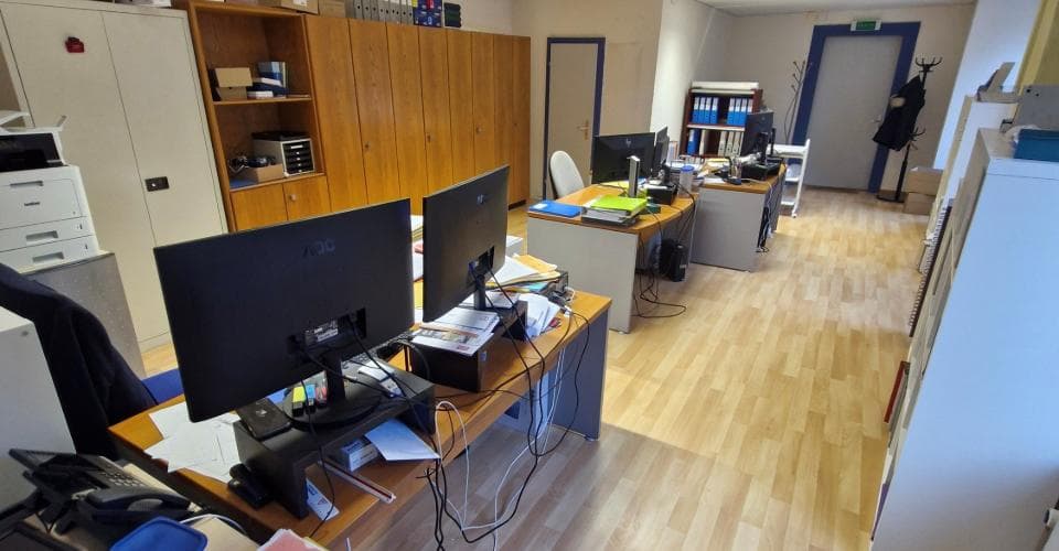 Gewerbe an Route de la Tine 1, 1313 Ferreyres – Bild 2 von 6