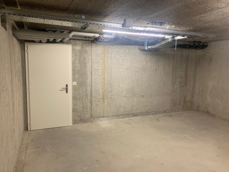 Dépôt à 1957 Ardon, 28m² – Photo 3 sur 4
