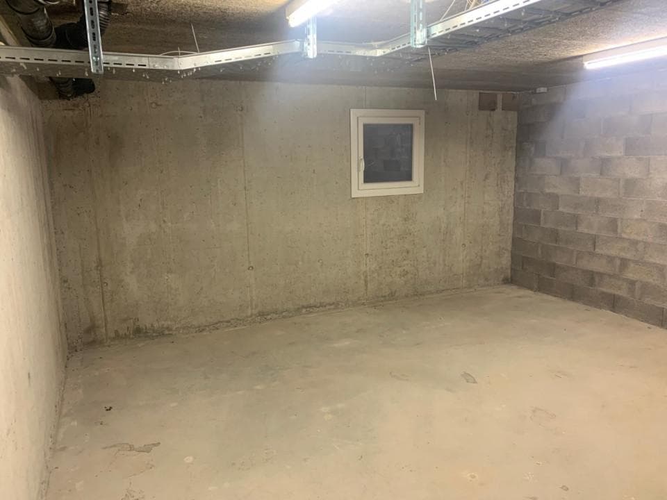 Dépôt à 1957 Ardon, 28m² – Photo 2 sur 4