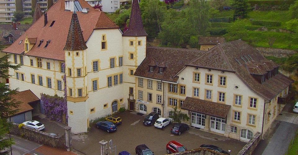 Büro an Rue du Château 23, 2034 Peseux