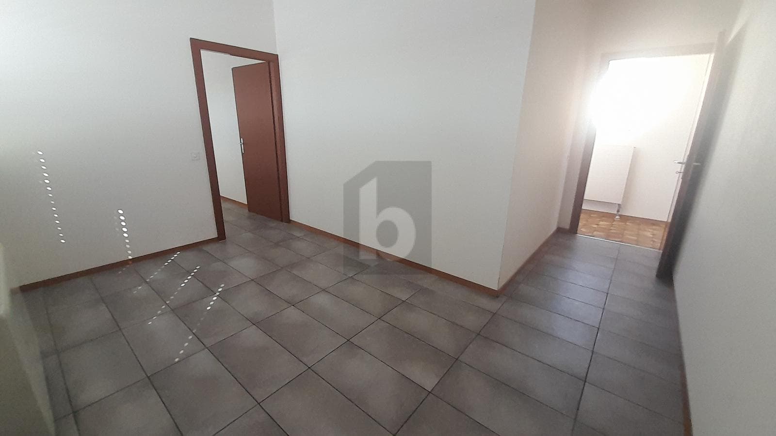 Büro in 1029 Villars-Ste-Croix, 220m² – Bild 4 von 6
