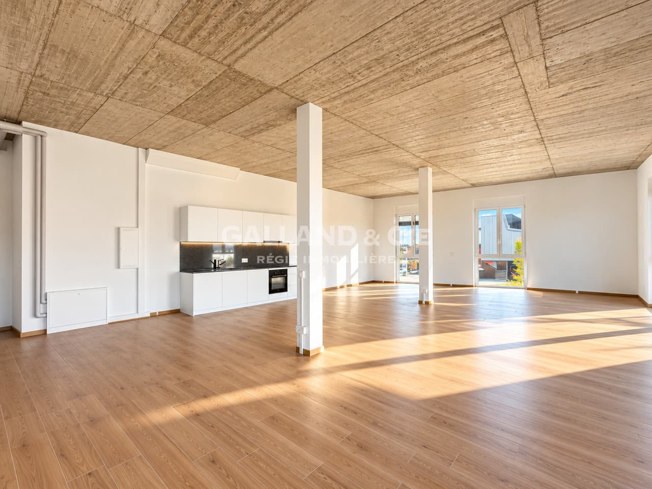 Office at Impasse de la Fava 1, 1566 St-Aubin FR – Photo 3 of 7