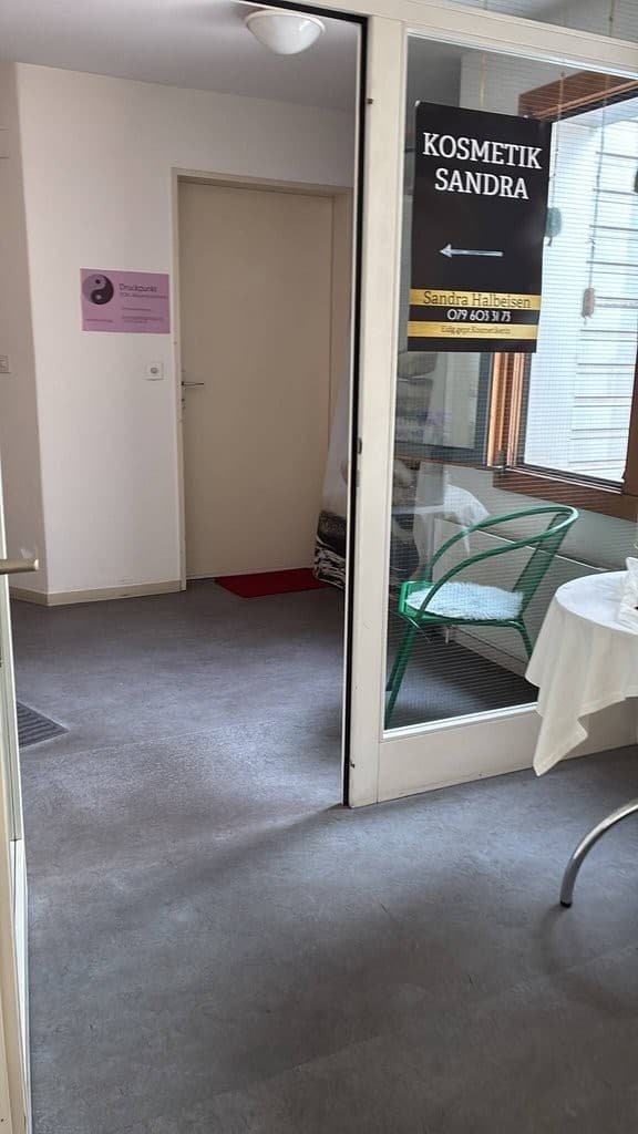 Büro an Bahnhofstrasse 16, 4242 Laufen – Bild 2 von 8