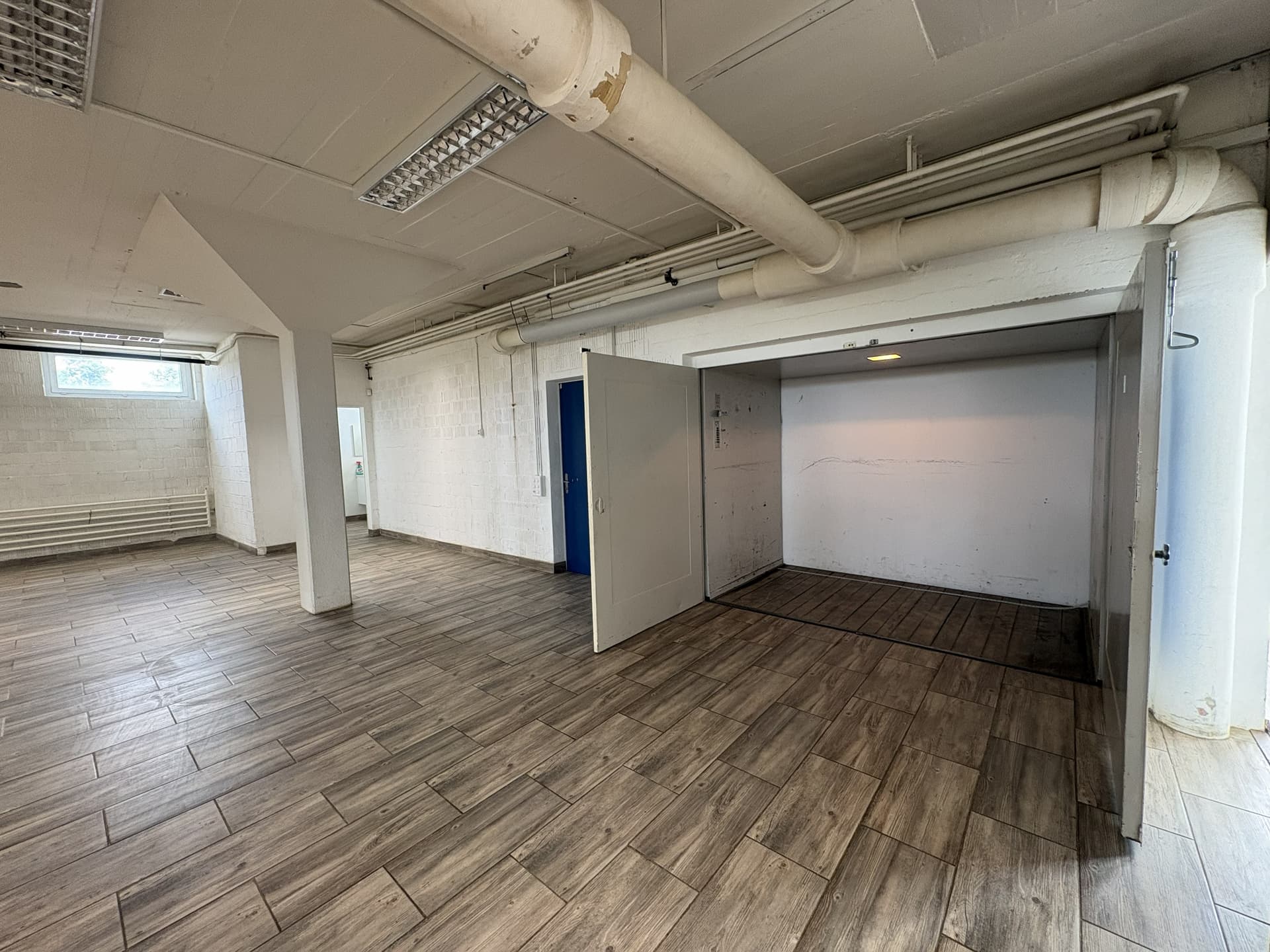 Gewerbe an Ziegelackerstrasse 11a, 3027 Bern – Bild 3 von 16