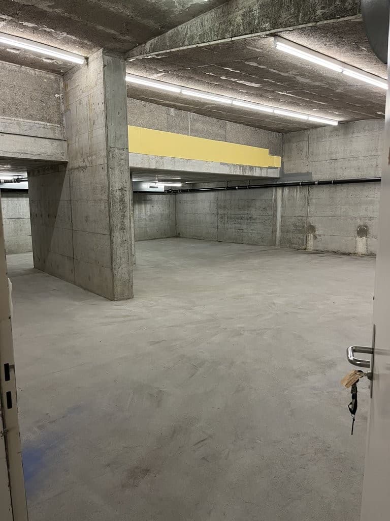 Lager an Schwamendingenstrasse 10, 8050 Zürich – Bild 3 von 9