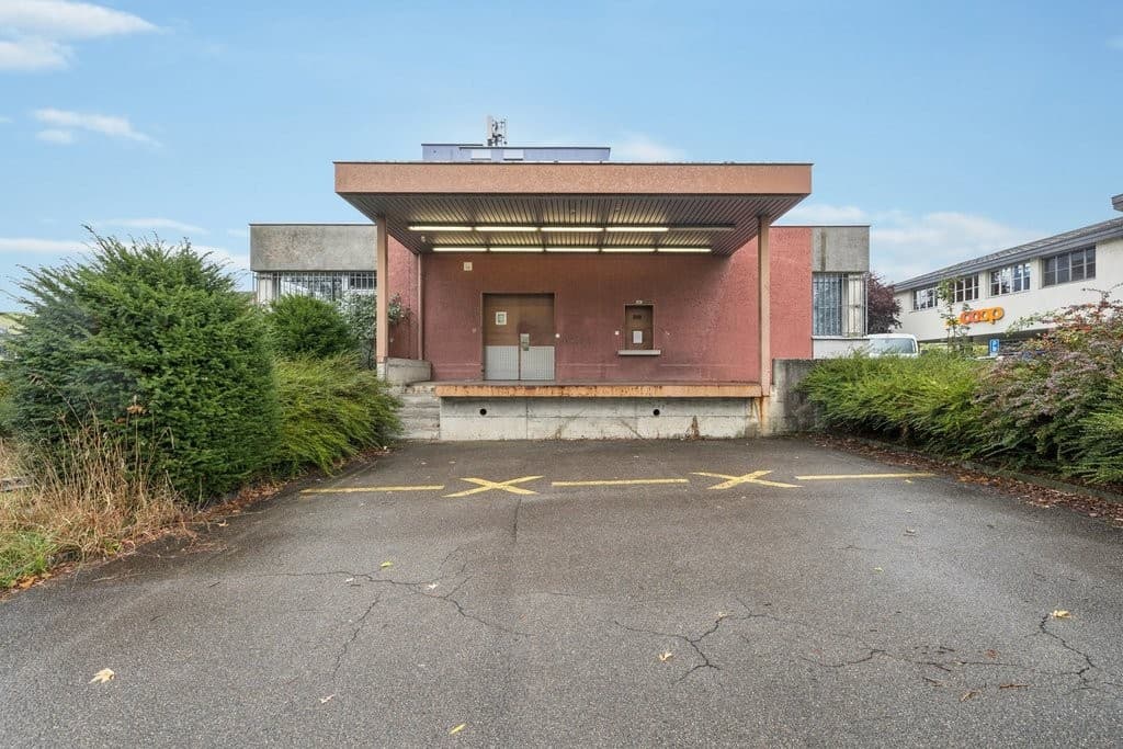 Ladenfläche an Bahnhofstrasse 18, 5605 Dottikon – Bild 2 von 10