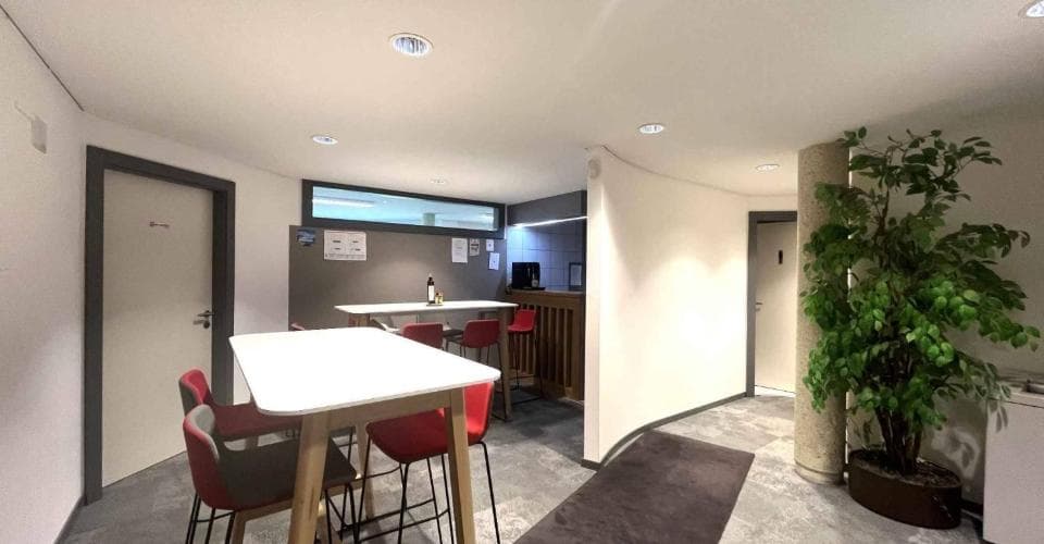 Büro an Rue des Caroubiers 21, 1227 Carouge – Bild 5 von 9