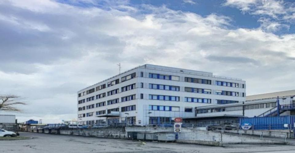 Büro in 1217 Meyrin, 118m²