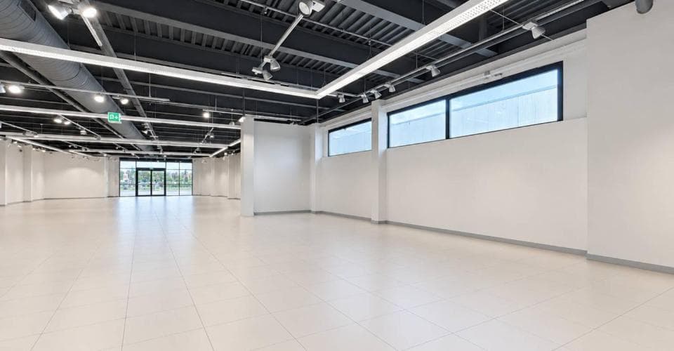 Retail Space in 1868 Collombey, 1500m² – Photo 4 of 6