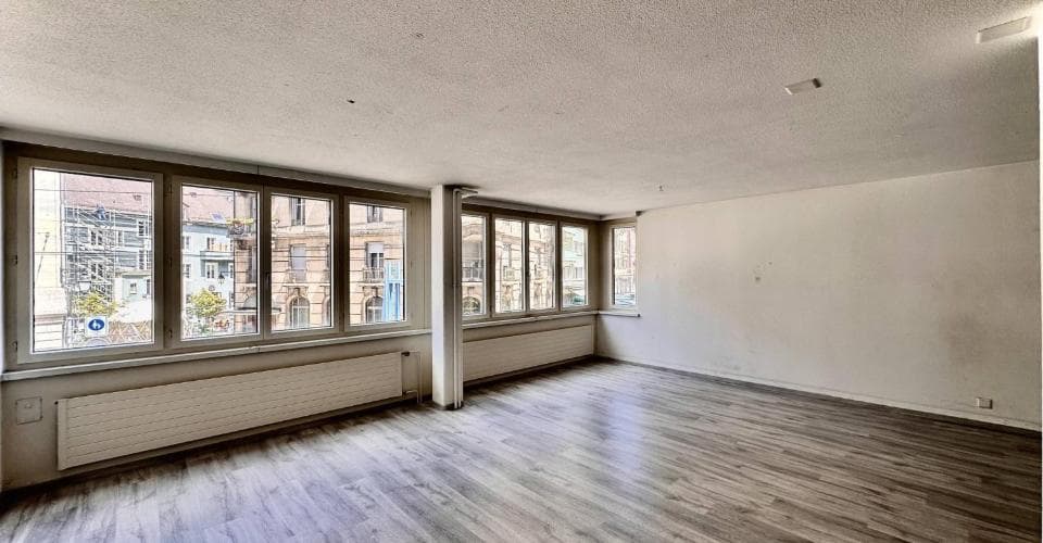 Büro in 2300 La Chaux-de-Fonds, 115m² – Bild 2 von 5