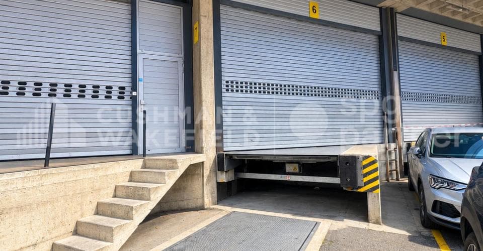 Storage room at Route des Jeunes 23, 1227 Carouge GE – Photo 5 of 14