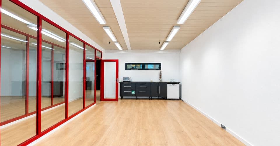 Büro in 1023 Crissier, 246m² – Bild 2 von 5
