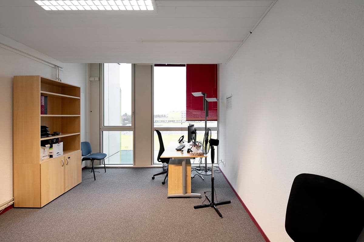 https://media2.homegate.ch/listings/v2/o017/4001168440/image/ba06f7da77842425d87150c8235bfc73.jpg