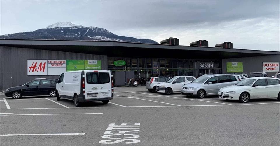 4, route Cantonale