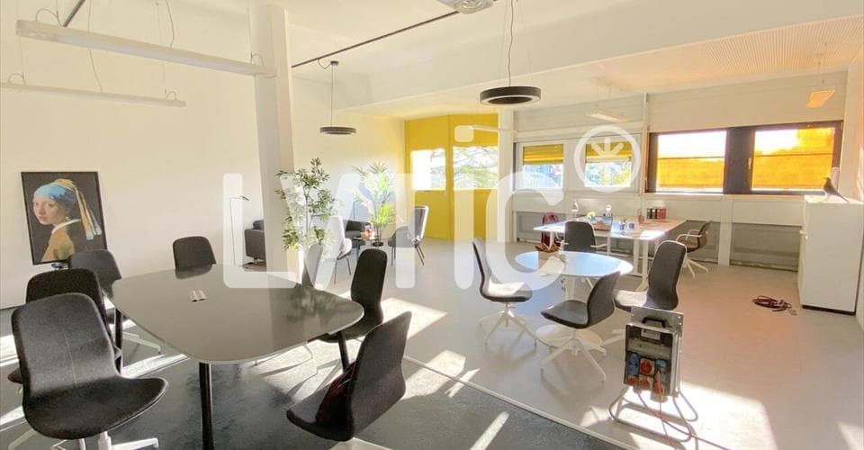 Adresse sur demande