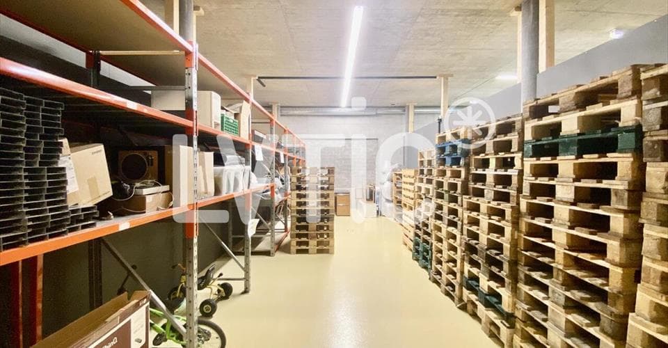 Adresse sur demande