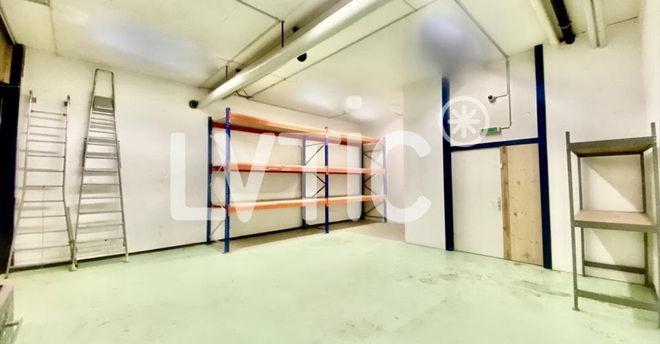 Adresse sur demande