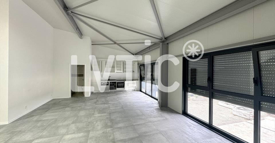 Adresse sur demande