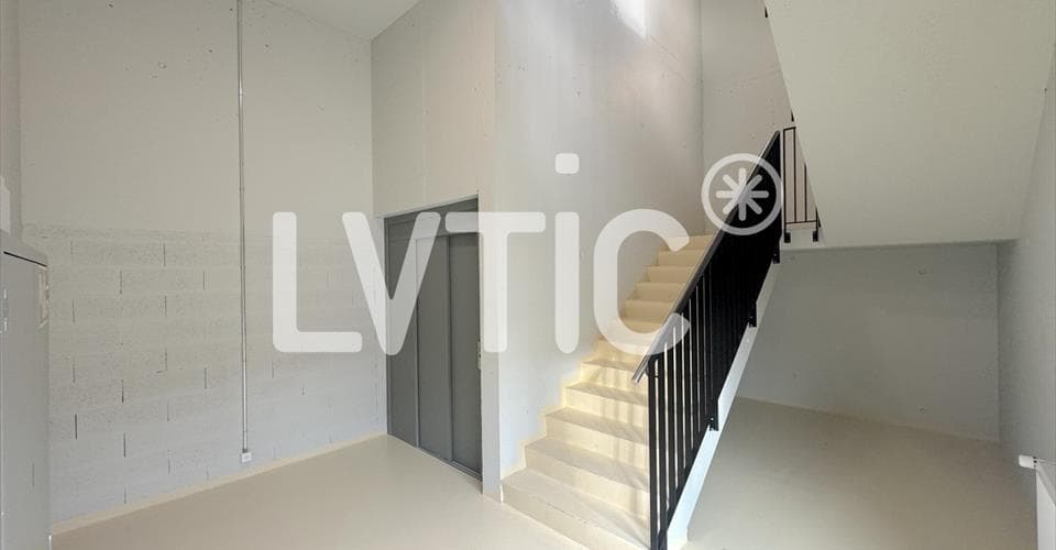 Adresse sur demande