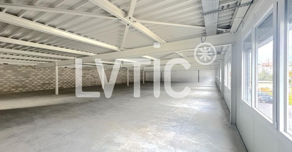 Adresse sur demande