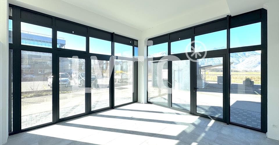Adresse sur demande