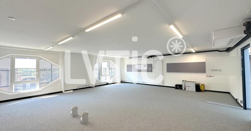 Adresse sur demande