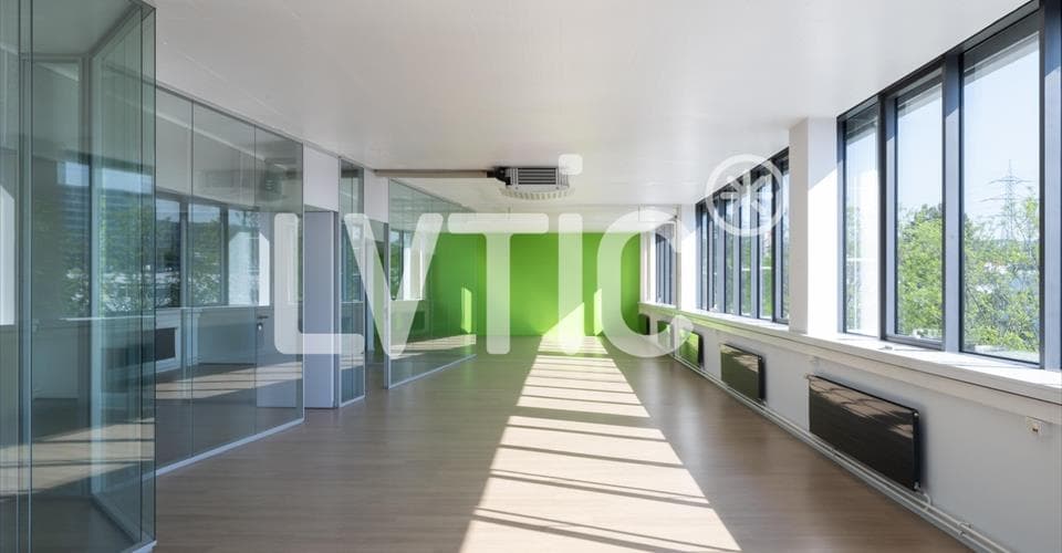 Adresse sur demande