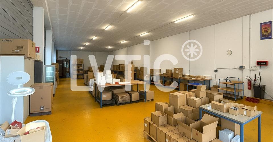 Adresse sur demande