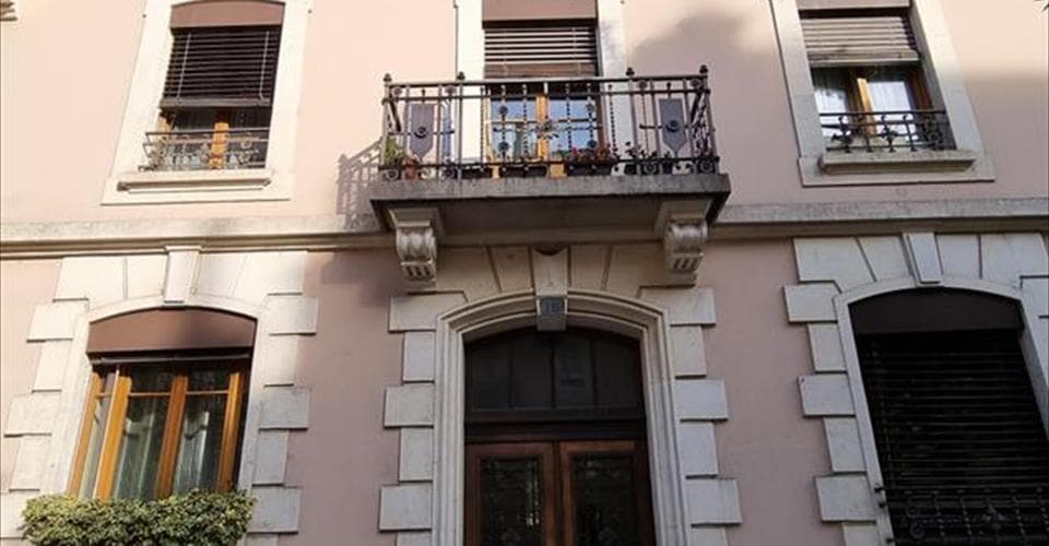 Rue de l'Ecole-de-Médecine 10