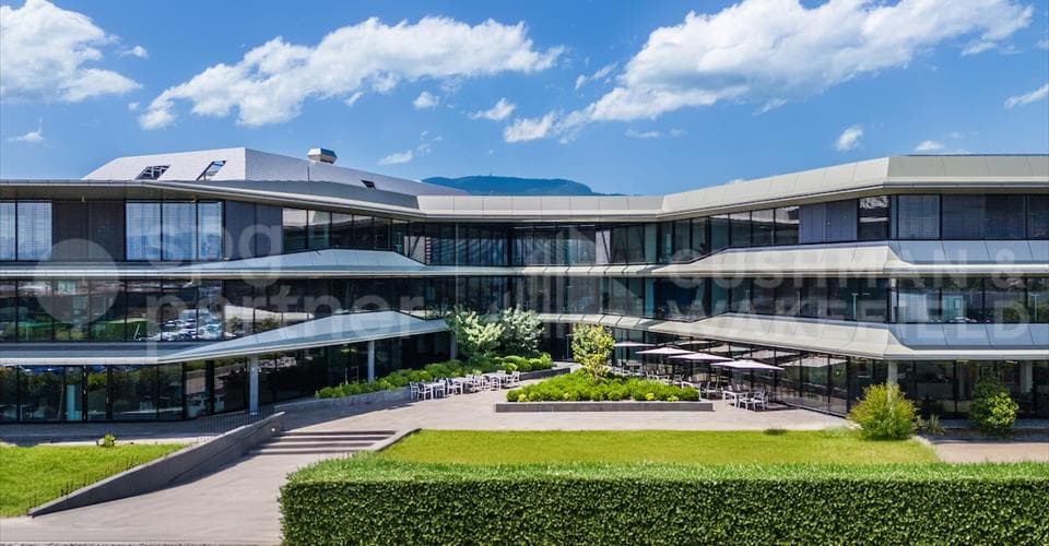 https://www.immobilier.ch/Medias/spg-intercity-geneva-765/1126841/images/full/27343879.jpg