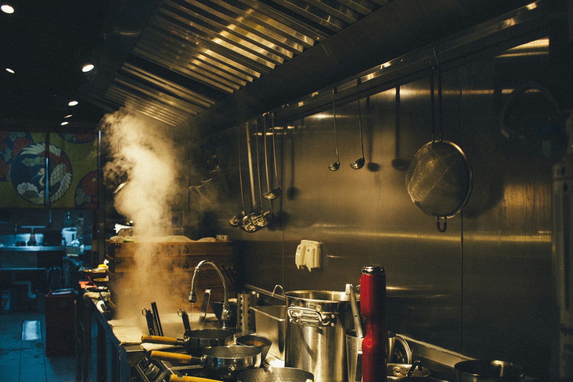 Exigences pour une cuisine professionnelle en Suisse : Votre guide