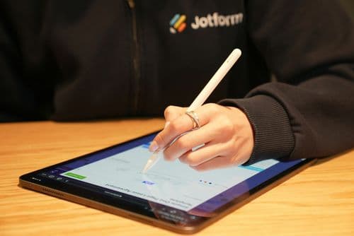 Digital Lease Agreements & E-Signatures in Switzerland