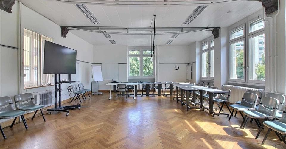 Office 21, route de la Maladière