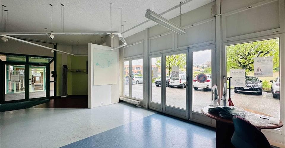 Office Auf Anfrage