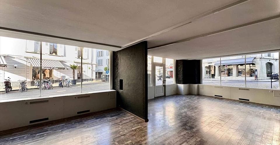 Office Auf Anfrage
