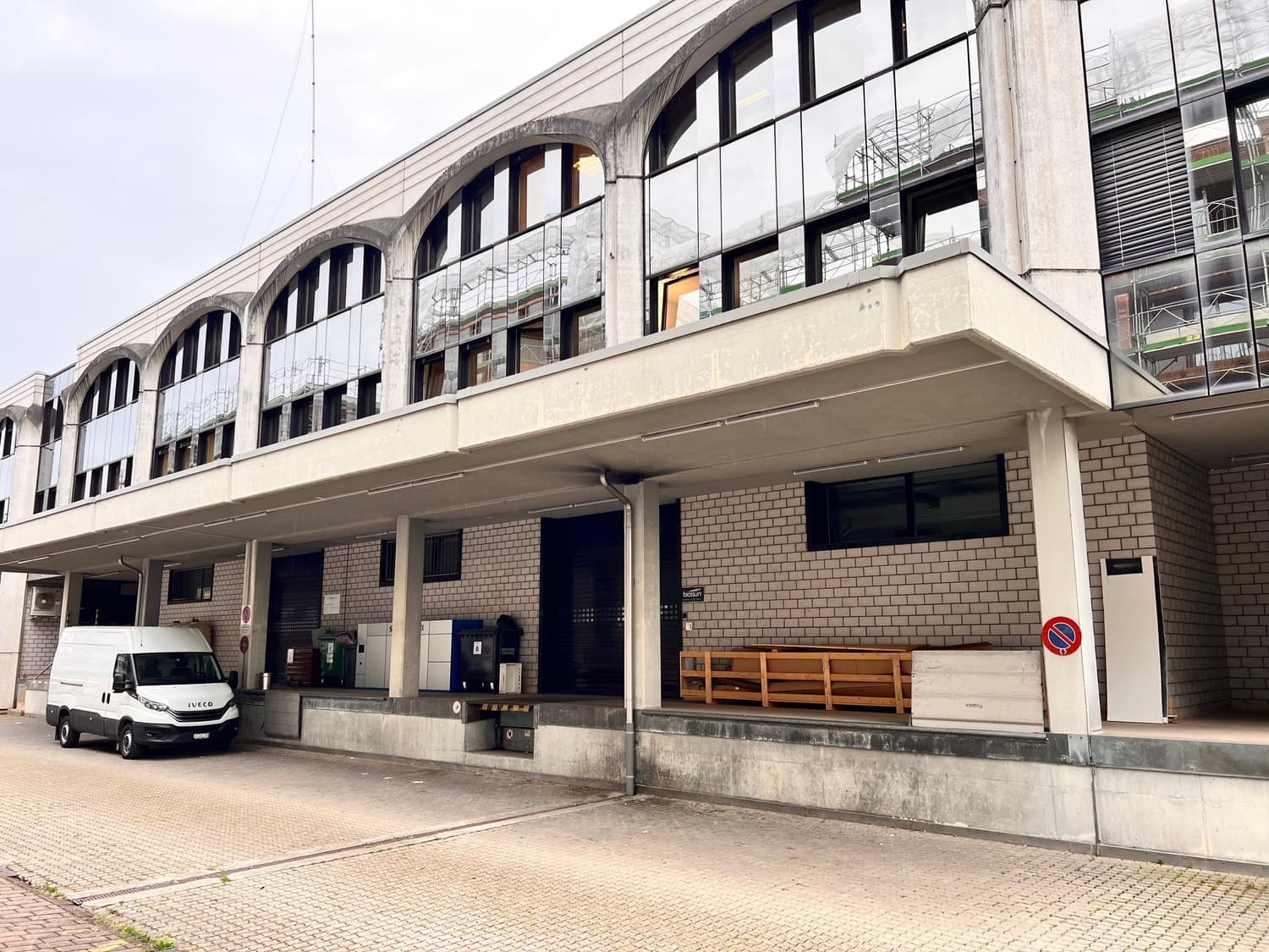 Office Route du Bois-Genoud 1