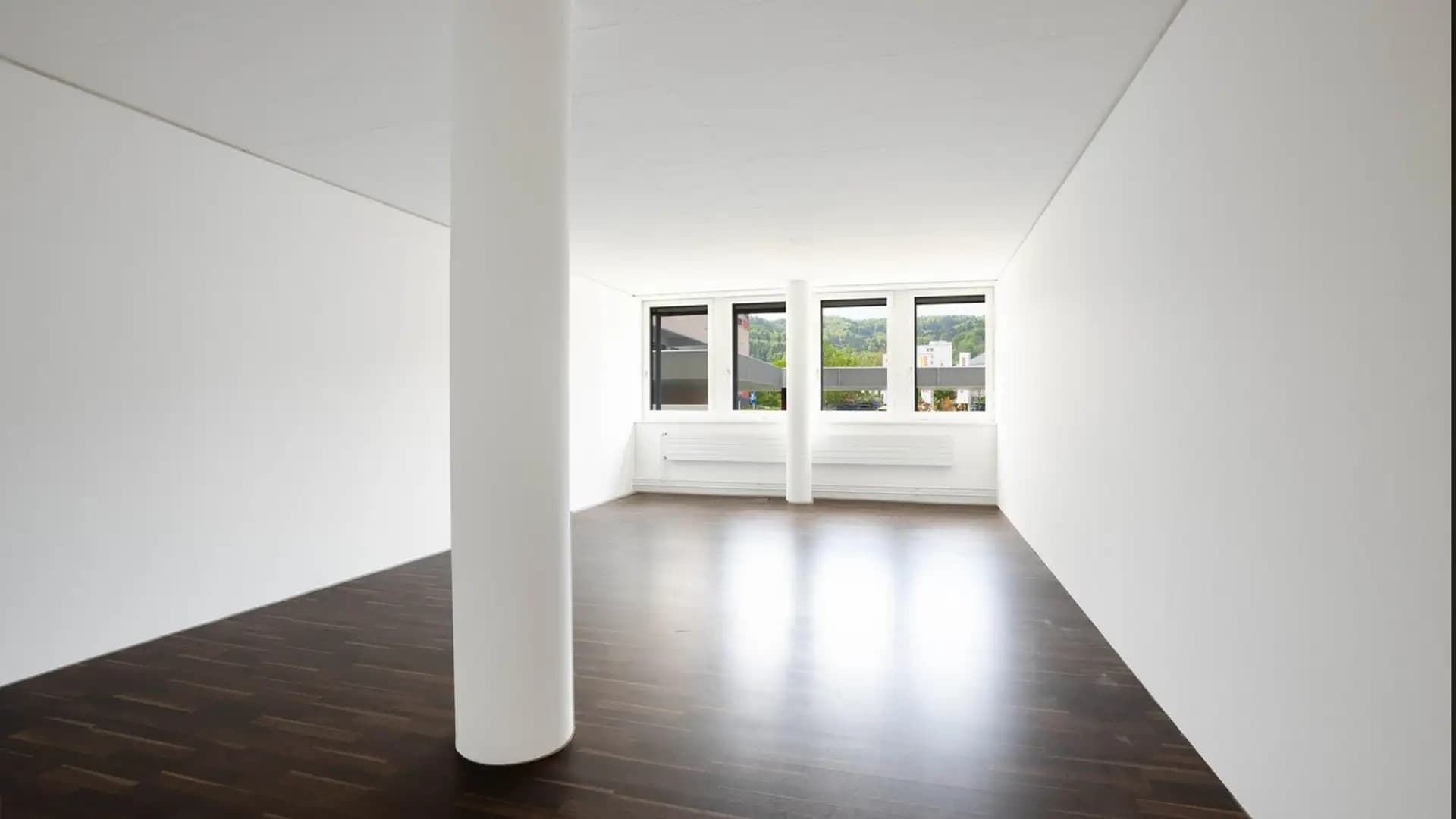 Office Pfadackerstrasse 7