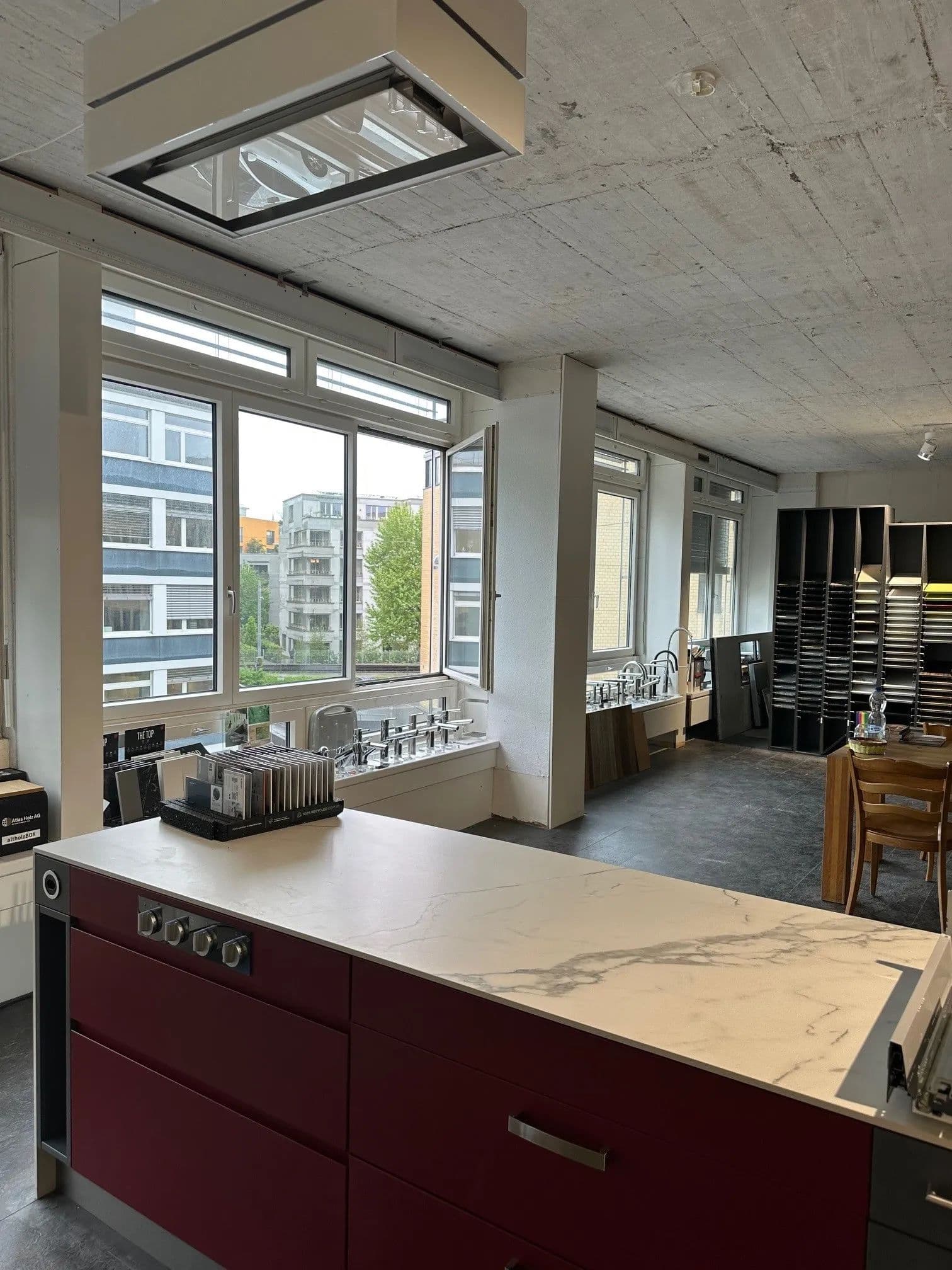Office Räffelstrasse 11