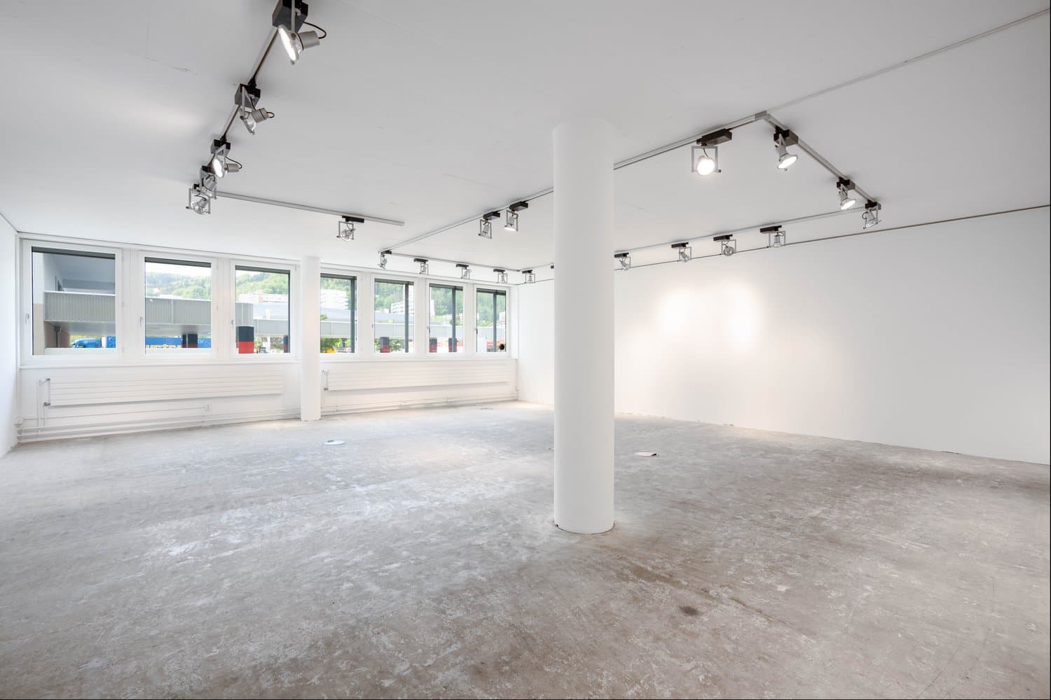 Office Pfadackerstrasse 7
