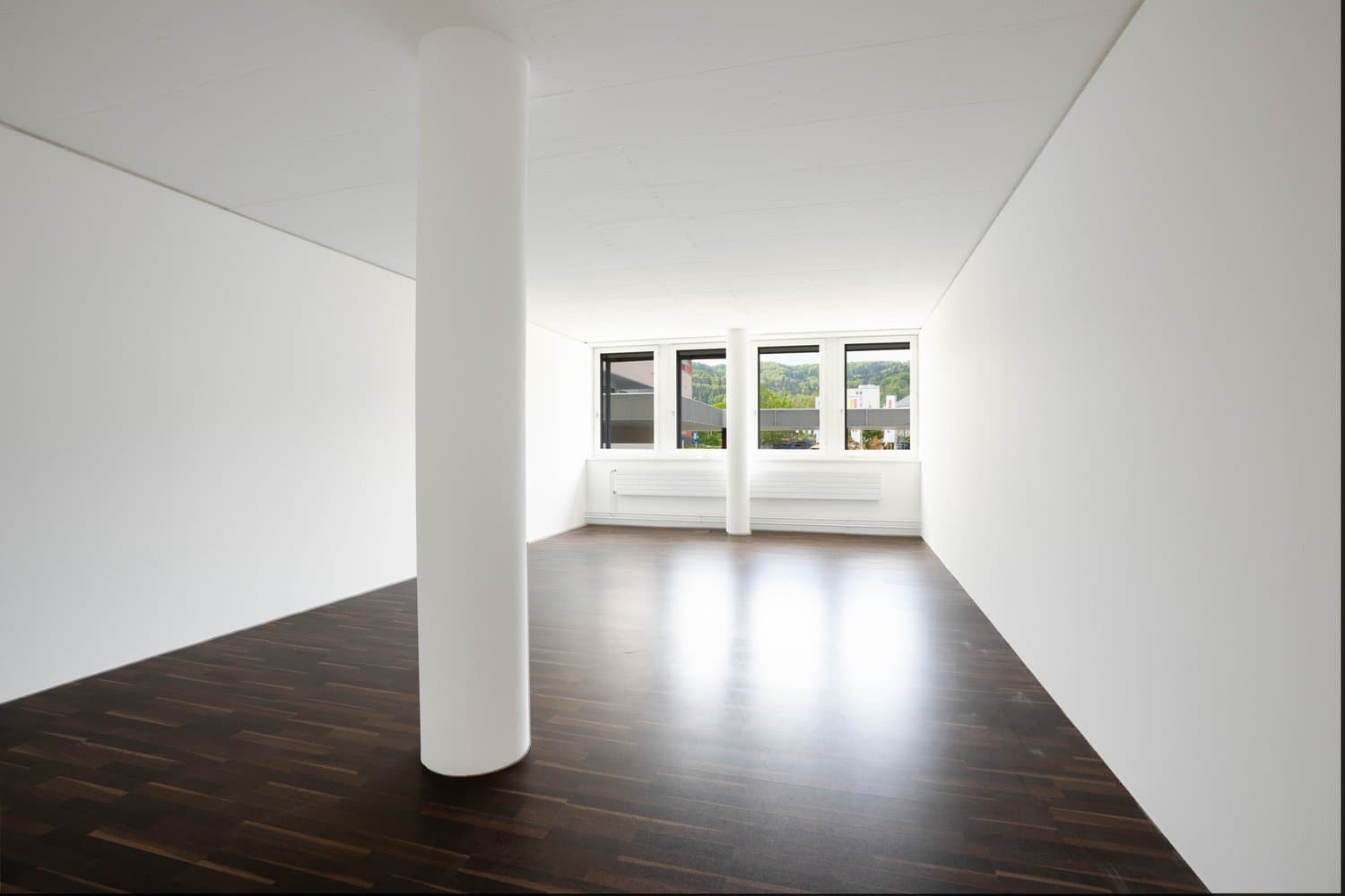 Office Pfadackerstrasse 7