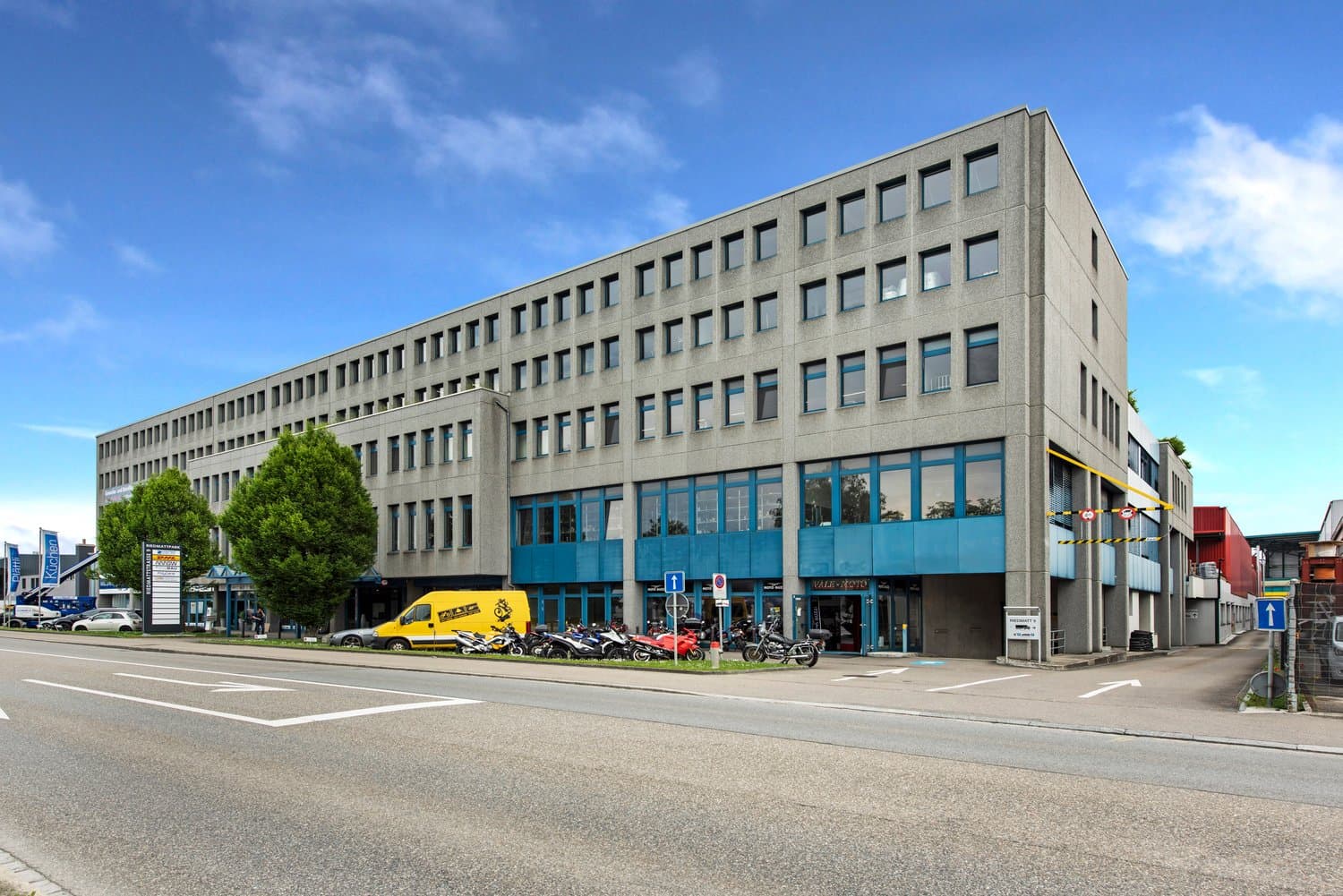 Office Riedmattstrasse 9