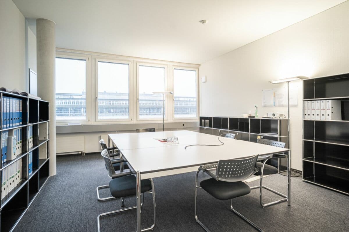 Office Zentralstrasse 7